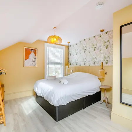 Betty's Penthouse- 2bed Luxury Appt, Parking * ハロゲート